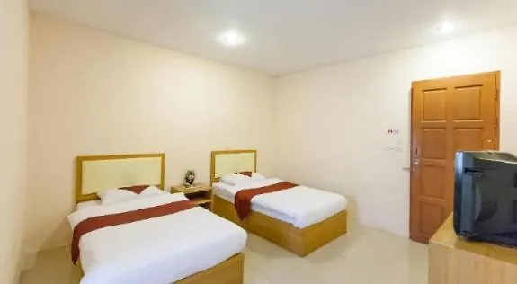 Отель Cozy 3*